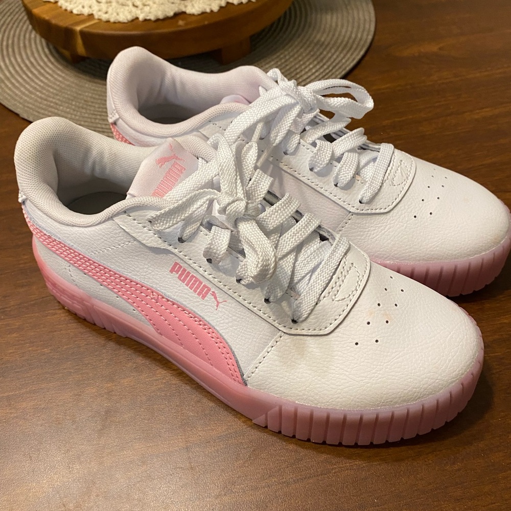 Puma Carina 2.0 Jelly Bean Big Kids' Sneakers size 5